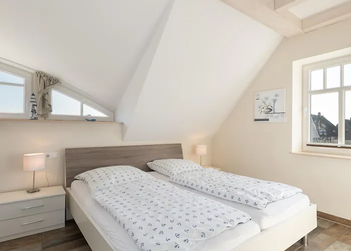 Haus Storchennest Feriehus Dranske
